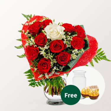 Rose Bouquet Romeo with vase & 2 Ferrero Rocher