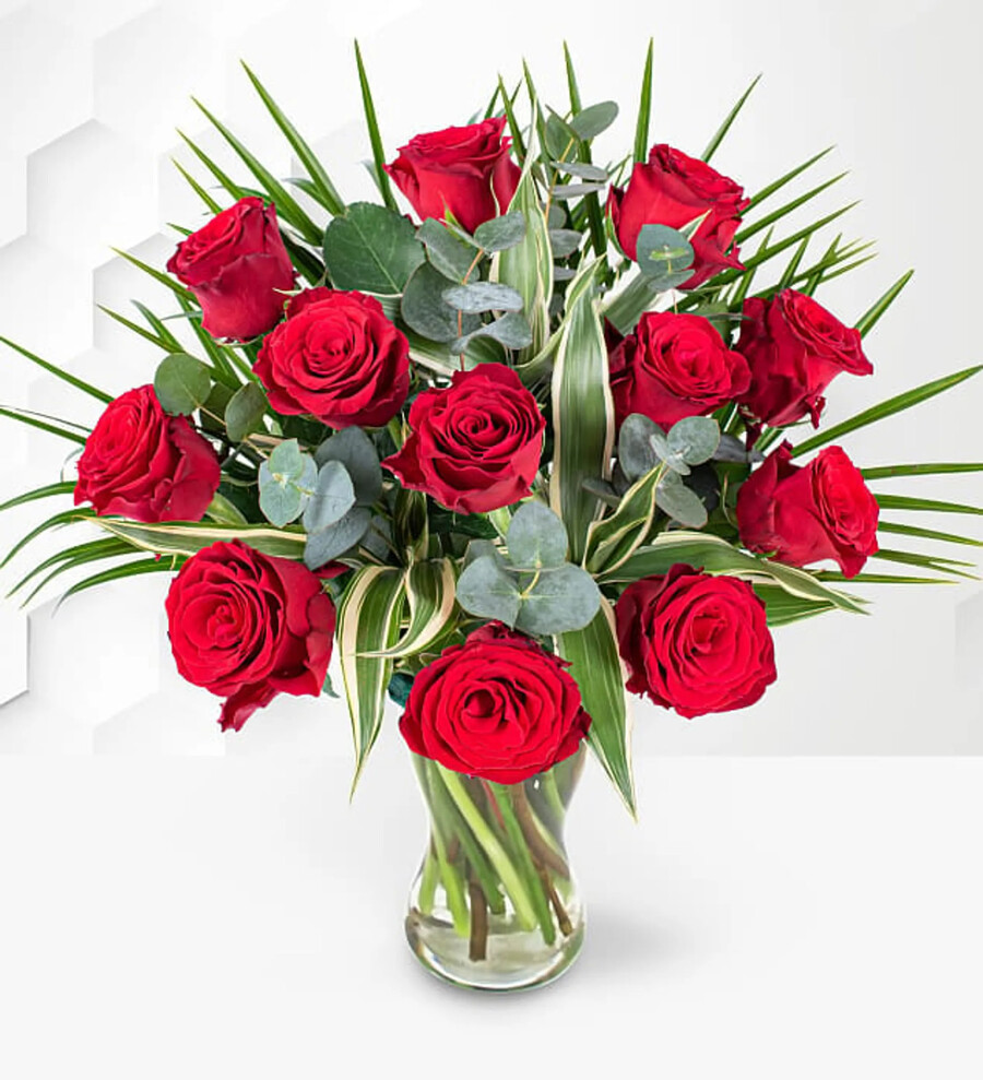 12 Luxury Red Roses