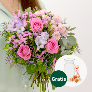 Blumenstrauß Zauberhaft mit Vase & Ferrero Giotto 3er