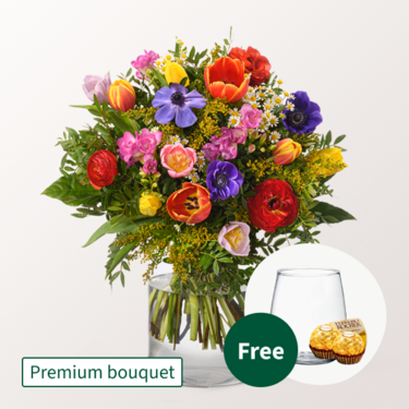 Premium Bouquet Blumenfreude with Premium Vase & 2 Ferrero Rocher