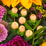 Flower Bouquet Herbstlichtung with vase & 3 Ferrero Giotto