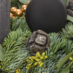 Anthracite Coloured Wreath (Ø 30 cm) with 3 Ferrero Giotto