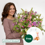 Premium Bouquet Helena with premium vase & 3 Ferrero Giotto