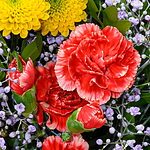 Blumenstrauß Blütenfreude mit Vase & 2 Ferrero Rocher