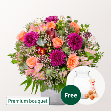 Premium Bouquet Blumenfreude with Premium Vase & 3 Ferrero Giotto