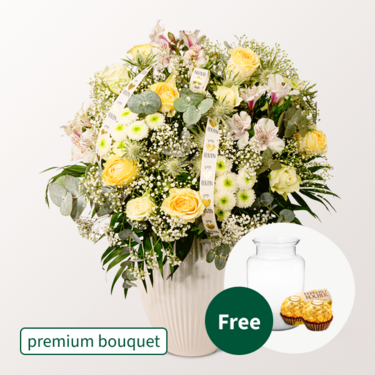 Premium Bouquet Ballade with premium vase & 2 Ferrero Rocher