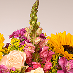 Flower Bouquet Sommerfreude with vase & 2 Ferrero Rocher