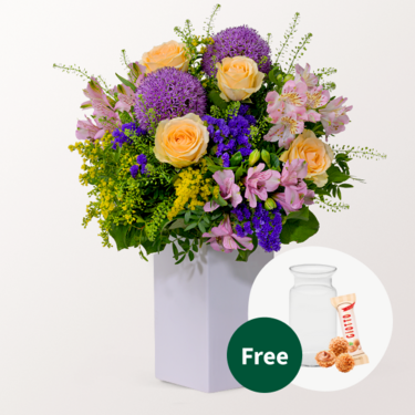 Flower Bouquet Poesie with vase & 3 Ferrero Giotto