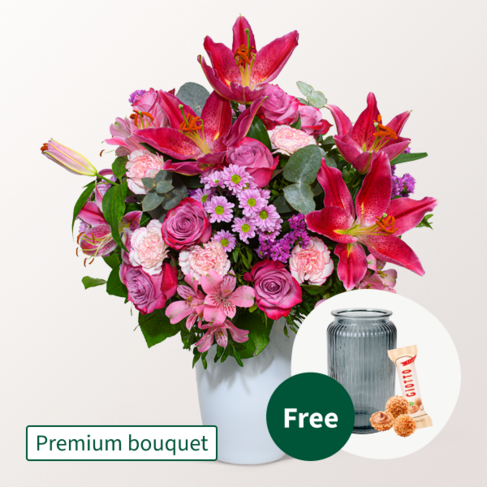Premium Bouquet Mama mit Premium Vase & 3 Ferrero Giotto