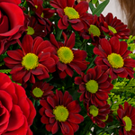 Flower Bouquet Weihnachtsüberraschung with vase & 3 Ferrero Giotto