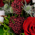 Premium Bouquet Winterfarben with Premium Vase & 3 Ferrero Giotto