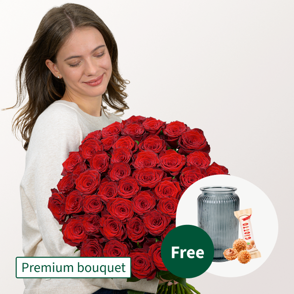 Premium Bouquet Paris with Premium Vase & 3 Ferrero Giotto